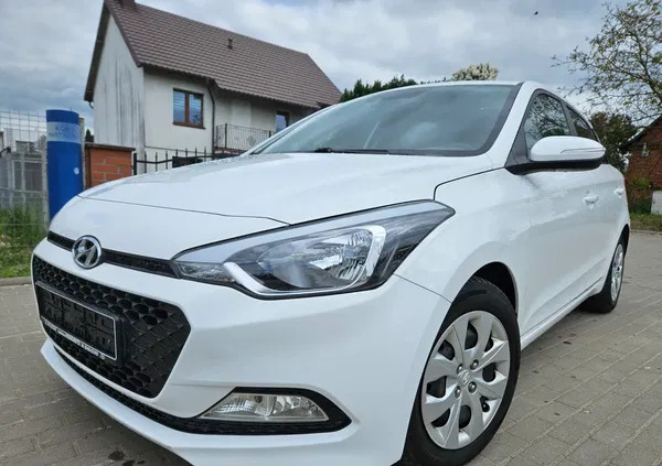 samochody osobowe Hyundai i20 cena 30900 przebieg: 97545, rok produkcji 2015 z Kożuchów